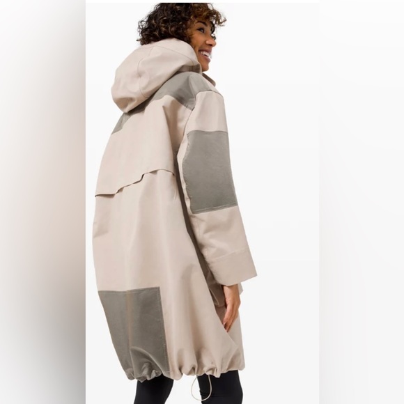 Lululemon Gathering Storm Jacket - Size 8 - Picture 2 of 6